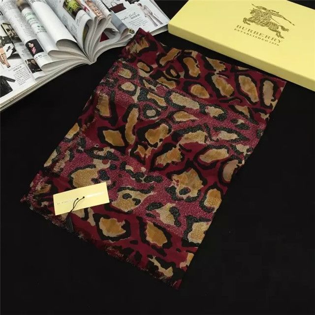 バーバリーマフラーコピー バーバリー 2015最新入荷 3875867-001T ウール×シルク100%実物図撮影[3]