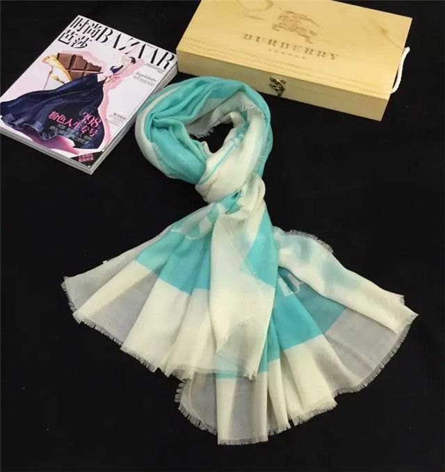 バーバリーマフラーコピー バーバリー 2015最新入荷 3875867-006T ウール×シルク100%実物図撮[1]