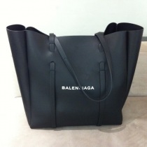 バレンシアガ8031205スーパーコピー