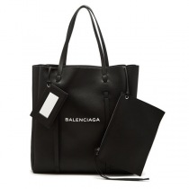 バレンシアガ8051922スーパーコピー