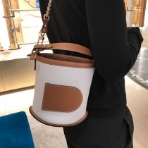 デルヴォーj22072012スーパーコピー