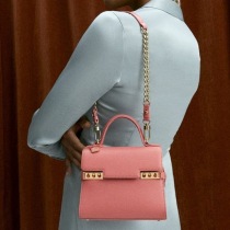 デルヴォーj2207205スーパーコピー