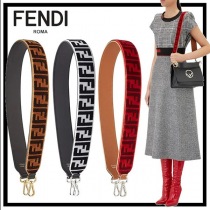 ブランドフェンディ8AV077A0KCF0TWLコピー