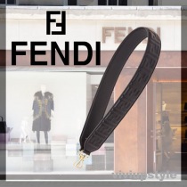 フェンディ8AV077AATRF0KURスーパーコピー