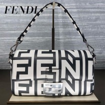 フェンディ8BR600AMWQF1C6Cスーパーコピー