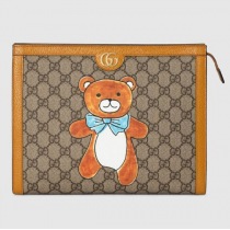 ブランドグッチ6605132YQAG8695コピー