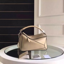 ブランドロエベLOEWE10コピー