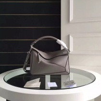 ブランドロエベLOEWE9コピー
