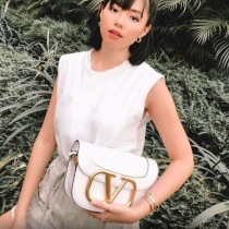 ヴァレンティノ09ZXL001スーパーコピー