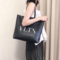 ブランドヴァレンティノ9072621コピー