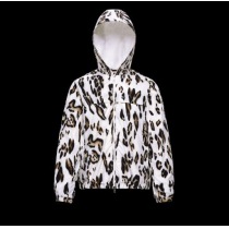 モンクレール0921A7060054AHTスーパーコピー