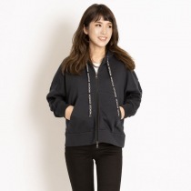 ブランドモンクレール8460900V8037778コピー