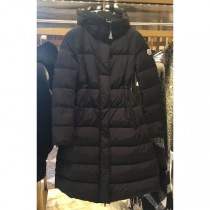 モンクレールG20931C000スーパーコピー