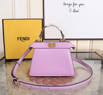 パープルフェンディコピー1Peekaboo ISeeU ハンドバッグは小さくてかわいいです8BN327AF2JF1BA902