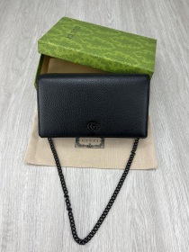 人気グッチブラック偽物夏の新しいスタイル A497958