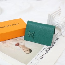 人気新作ルイ・ヴィトン グリーン ハードウェア マルチプル偽物 ウォレット LV63144-1
