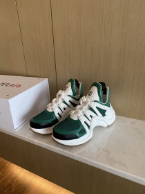 ルイ・ヴィトンスーパーコピー トランクショー ダッドシューズ 1A43L1-2