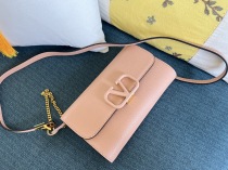 人気のヴァレンティノ クロスボディスーパーコピーバッグ ピンク 202810-3