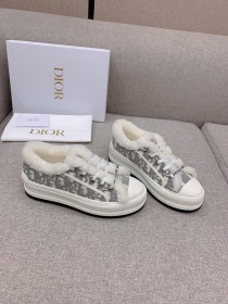 2023ディオールスーパーコピーの新しい厚底ウール裏地キャンバススニーカー D200635-1