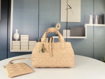 2023 ディオールスーパーコピーバッグ トゥジュール D2822