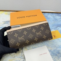 偽物コピールイ・ヴィトン 長財布新色 モノグラム・マカサー キャンバス M82511