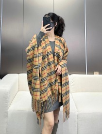 バーバリースーパーコピー クラシック ラージ チェック リバーシブル ケープ 575123