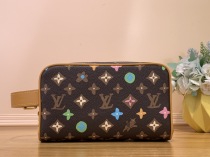 ルイヴィトンスーパーコピー トイレ偽物バッグ 古い花 M47069