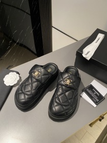 シャネル2024新作 スーパーコピーサンダル h219953