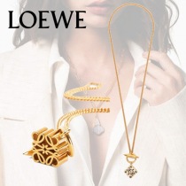 ロエベ2112111スーパーコピー