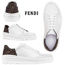 フェンディ20052410スーパーコピー