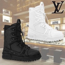 ルイヴィトン1AAS83スーパーコピー