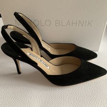 ブランドマノロブラニク9XX03980014コピー