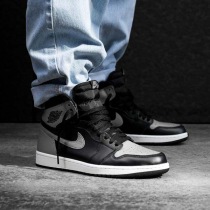 ブランドナイキ555088014コピー