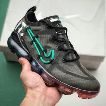 ナイキCD7001300スーパーコピー