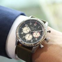 ブライトリングAB01192A1L1X1スーパーコピー