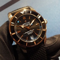 ブライトリングU201B1QRCスーパーコピー