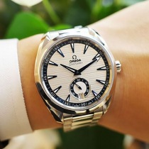 ブランドオメガ412102004コピー