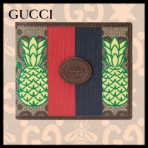 ブランドグッチ673250URMBT8366コピー