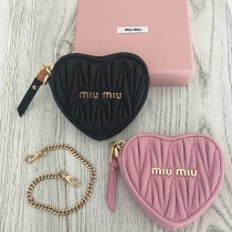 ブランドミュウミュウ21080608コピー